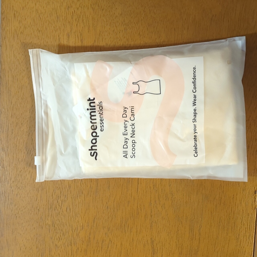 New Shapermint scoop neck cami